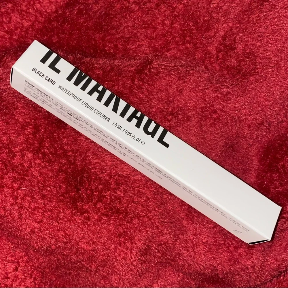 Il Makiage Black Card Waterproof Liquid Eyeliner